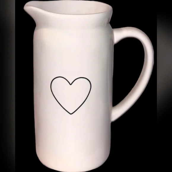 VHTF Rae Dunn Heart Pitcher NWOT - Picture 1 of 1
